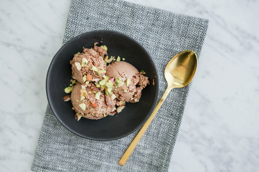 5 INGREDIENT HEALTHY DOUBLE CHOCOLATE CASHEW ALOE ICE CREAM | VEGAN | REFINED SUGAR-FREE | SOY-FREE