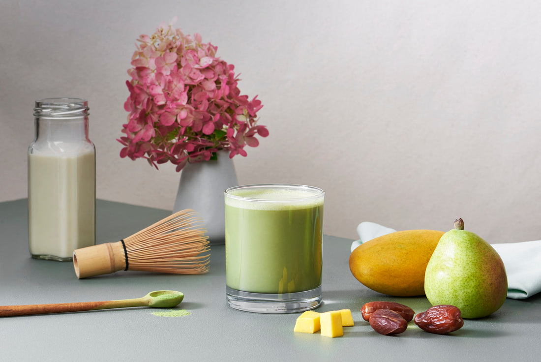 Smoothies made with matcha & Aloe Vera Fresh Inner leaf gel fillets